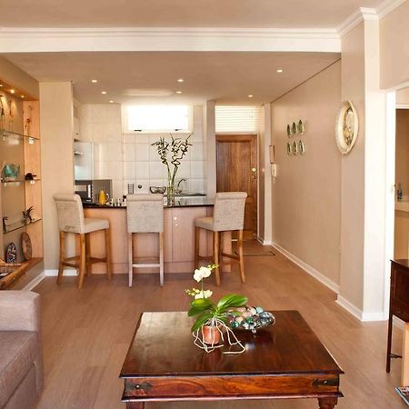 304 Lighthouse Mall Umhlanga Room photo