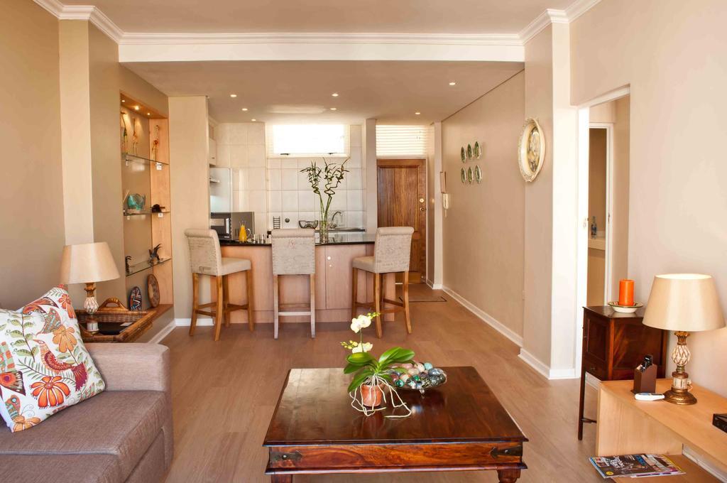 304 Lighthouse Mall Umhlanga Room photo