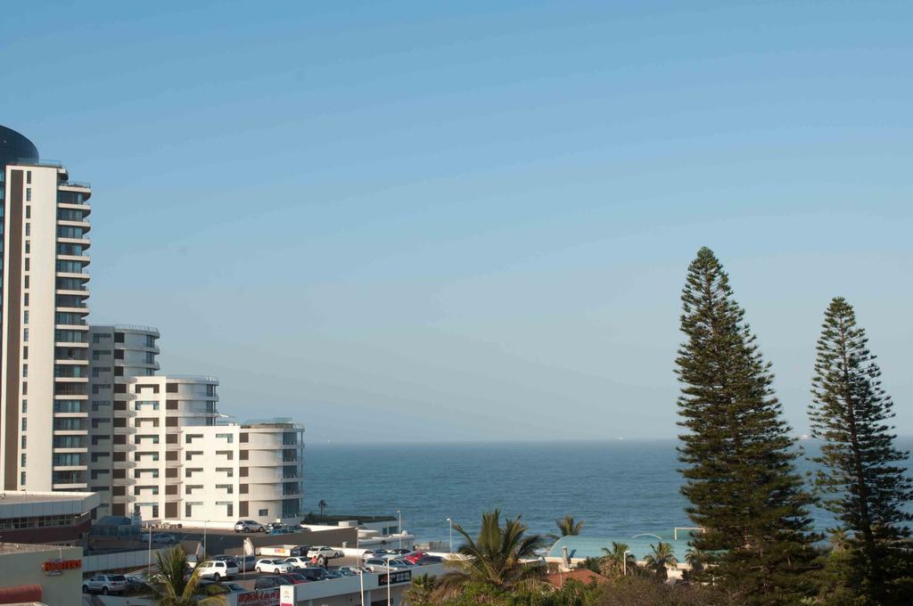 304 Lighthouse Mall Umhlanga Exterior photo